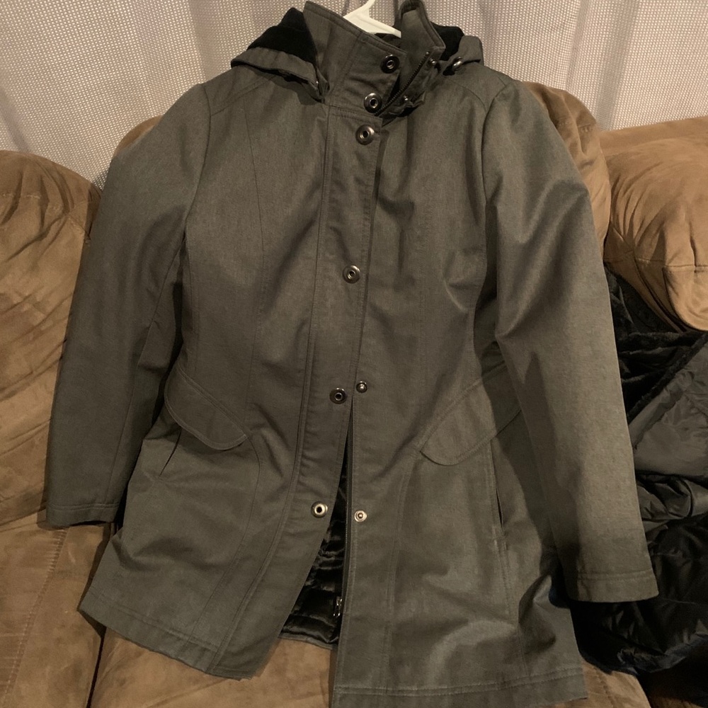 Black water proof coat for women